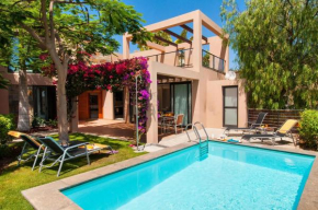 Villa Salobre Terraza Uno | Luxury Retreat in Gran Canaria | Private Outdoor Pool | BBQ Facilities | Shaded Outdoor Dining Area | Salobre Golf Resort